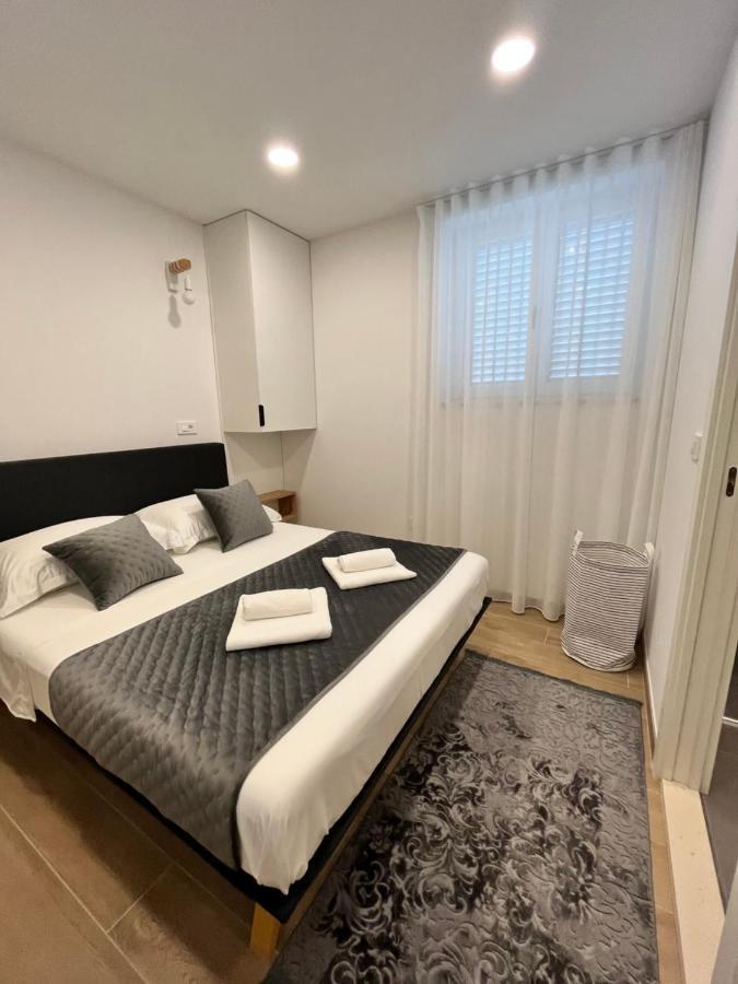ספליט Blue Apartment With Shared Pool מראה חיצוני תמונה